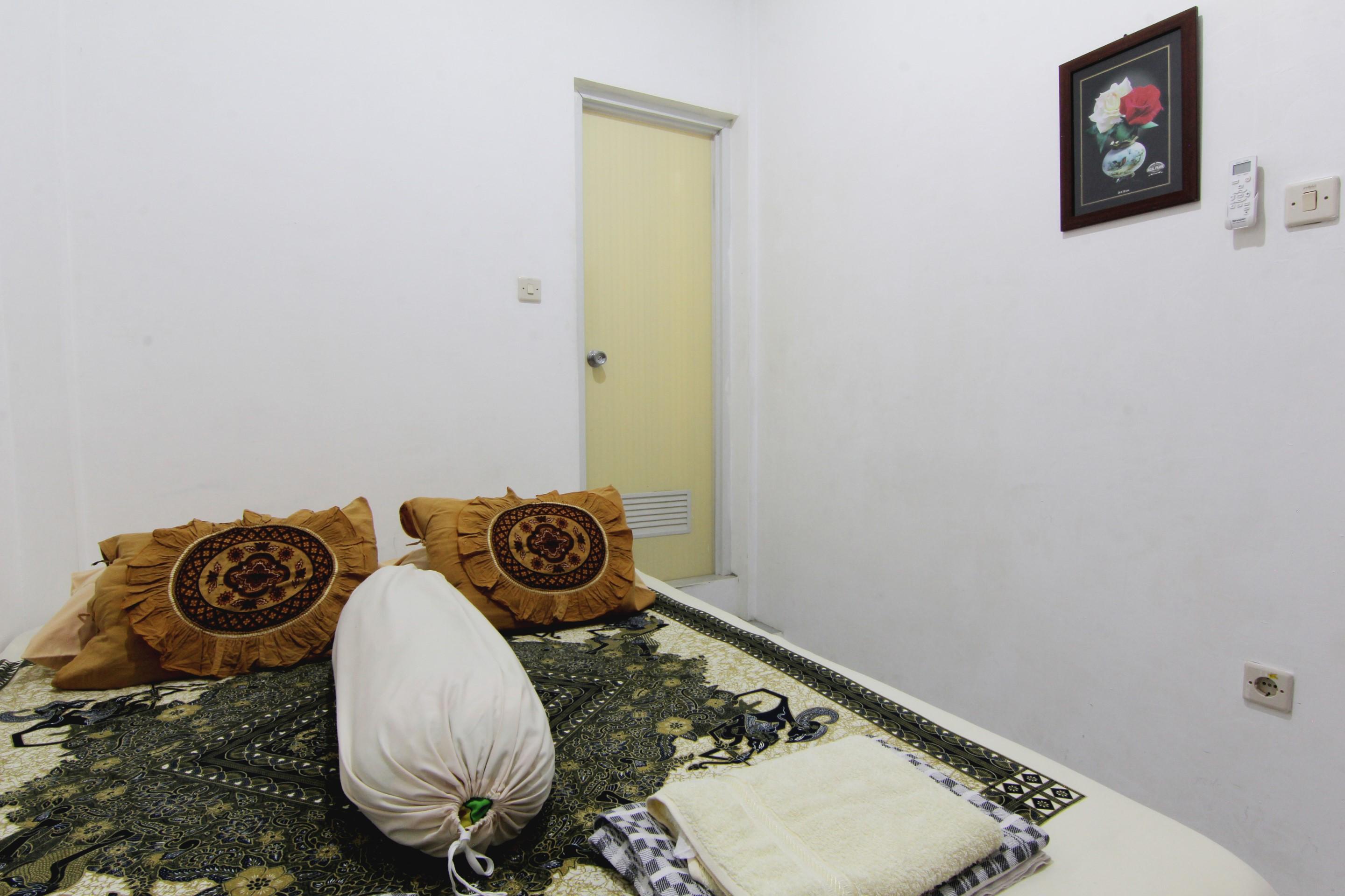 Tiga Dua Homestay Yogyakarta Exterior foto